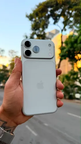 IPhone 17 Pro Max Silver