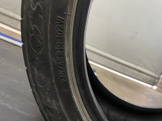 Pneus Usados 225/45-R19