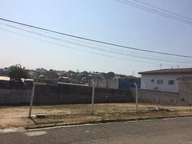 EXCELENTE TERRENO PARA CONSTRUÇAO COMERCIAL