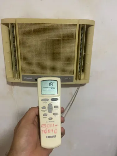 Ar condicionado 10mil BTUs C/controle