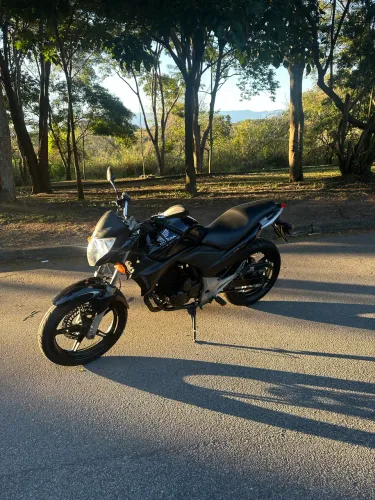 Cb300r abaixo da tabela