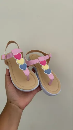Sandália fofa 
