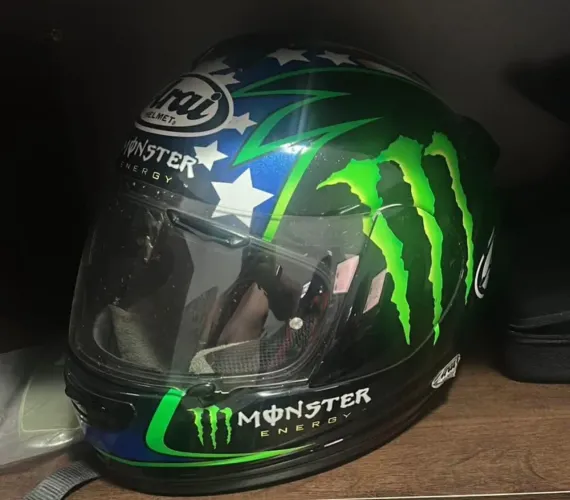 capacete arai john hopkins