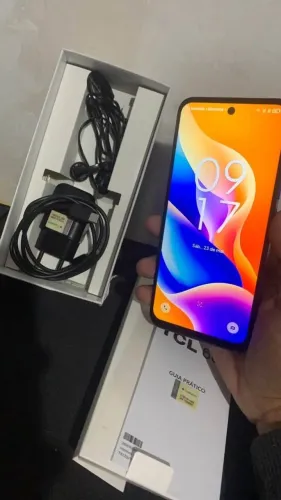 TCL 605 4GB RAM / 128GB - Novo