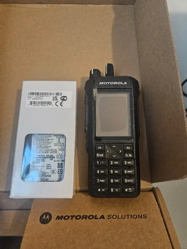 MOTOROLA R7 VHF