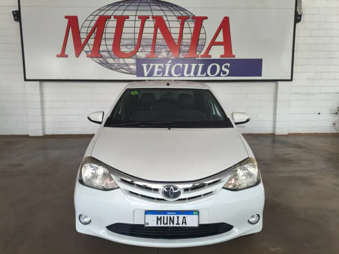 Toyota Etios XLS Sedan 1.5 Flex 16V 4P Mec. 2015