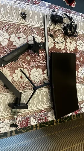 Monitor 180hz 1ms + braço articulado + lightbar