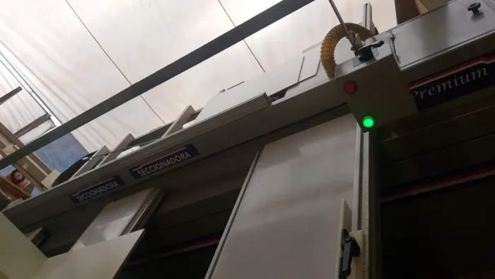 Marcenaria completa a venda, troco por carro ou terreno quitado ou algo do meu interesse 