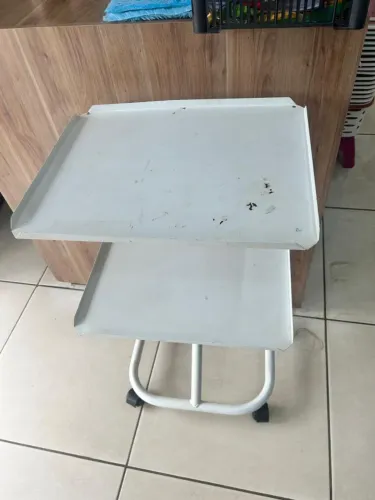 Mesa auxiliar