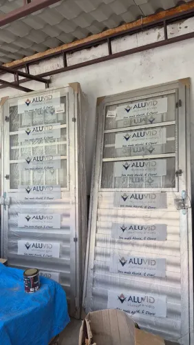 Porta Postigo 80cm alumínio 