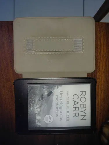 Kindle 11° geração + capinha. Em bom estado (usado)
