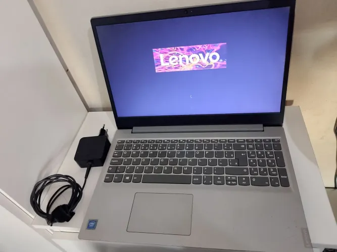 Notebook IdeaPad Ultra Slim faço entrega aceito cartão leia o anúncio