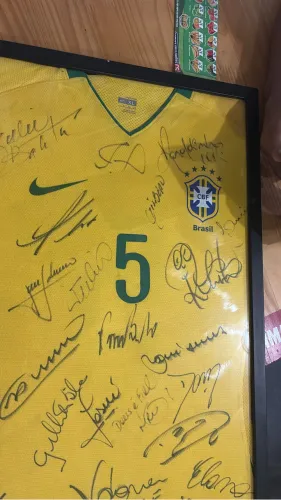 Camisas autografadas 