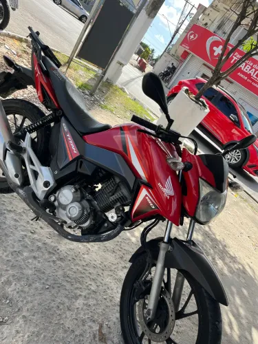 Vendo titan extra, moto de uso pessoal em perfeito estado de conservação,