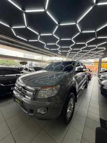 Ford Ranger XLT 2.5 16V 4X2 CD Flex 2013