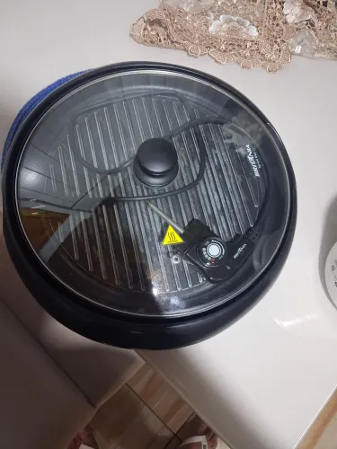 Vendo frigideira elétrica