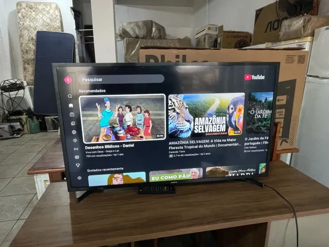 Televisão Samsung semi nova 43 polegadas