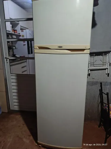 Vendo geladeira 