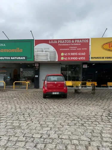Centro comercial para aluguel possui 130 metros quadrados em Boqueirão - Curitiba - PR