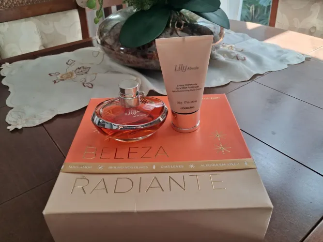 Perfume e creme Lilly Absolu - O Boticário