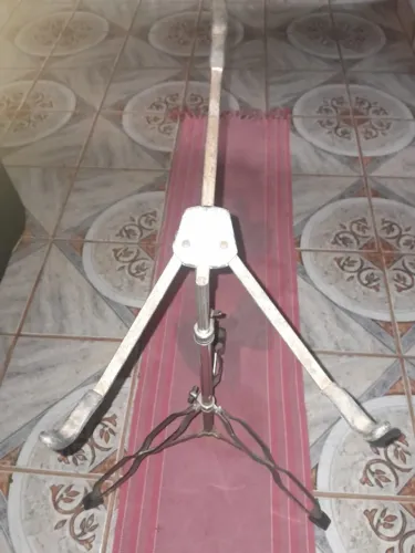 ESTANTE CAIXA DE BATERIA