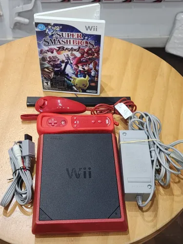 Console Wii mini com jogo