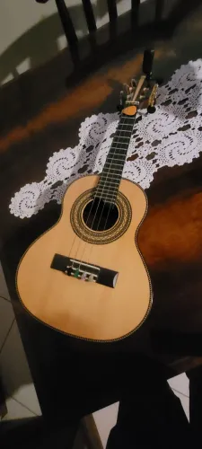 Cavaquinho orant