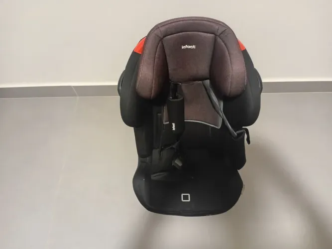 Cadeirinha de carro infantil