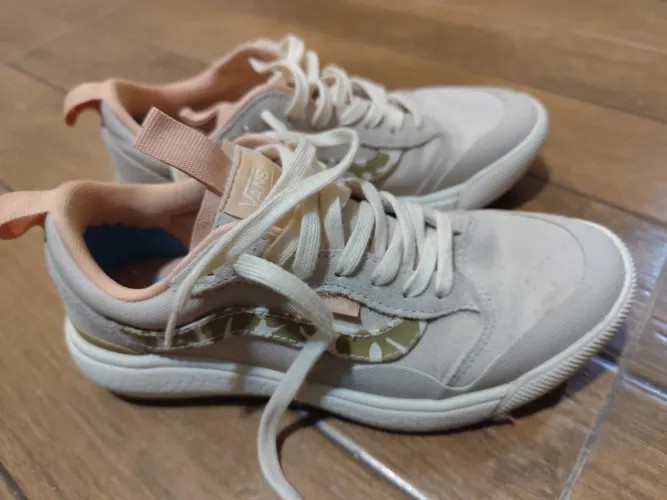 Tênis Vans (Tam. 36)
