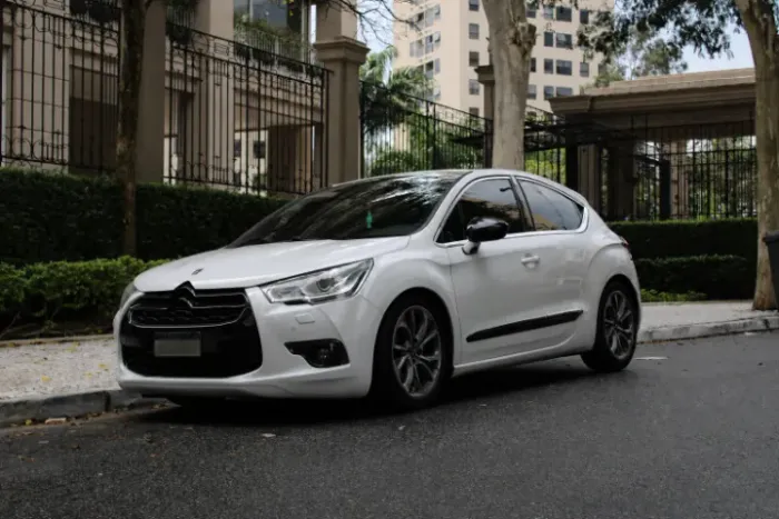 Citroen DS4 1.6 Turbo 16V 5P Aut. 2014