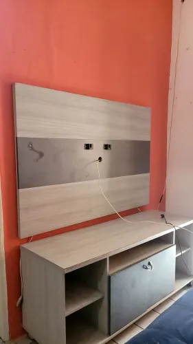 Rack com painel usado