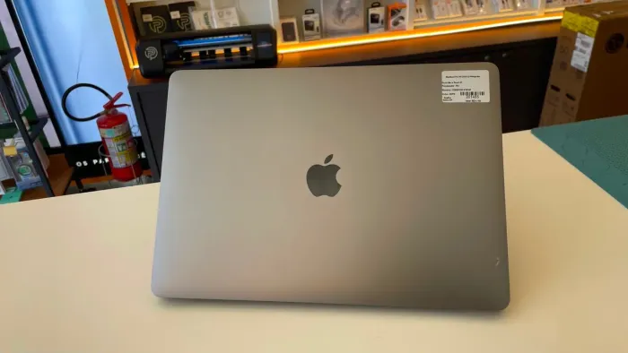 MACBOOK M1 PRO 2020 13P 256GB SSD/ 8 RAM GRAFITE 96W