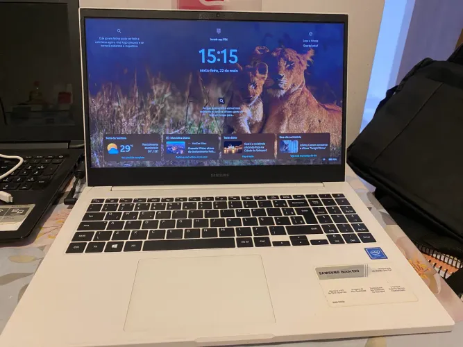 SAMSUNG book E2