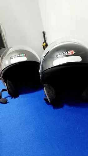 Vendo excelente capacete pra sair hj $120