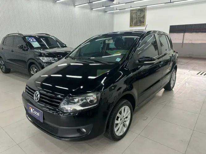 Volkswagen Fox 1.6 MI Total Flex 8V 5P 2014