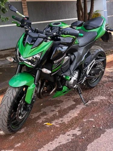 Moto muito conservada z800 abs com apenas 10mil km rodados