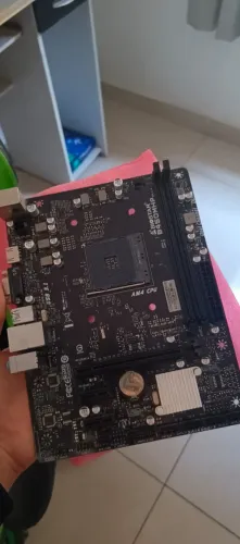 Placa Mãe AMD B450 (Com Defeito / Para Conserto) + Caixa e Manuais