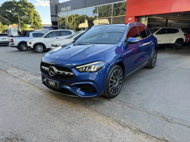 Mercedes-Benz GLA 200 Vis. Black ED. 1.6 TB 16V Aut. 2025