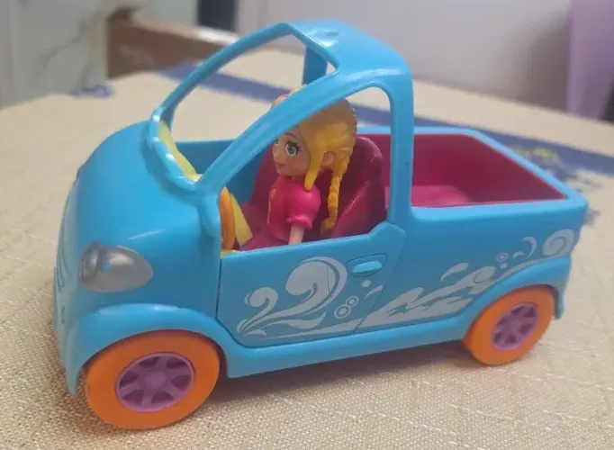 Caminhonete da Polly 