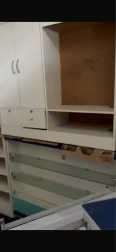 Moveis para farmacia usados em bom estado