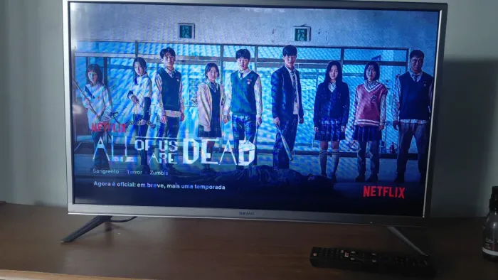 Tv smart SEMP 32 polegadas seminova