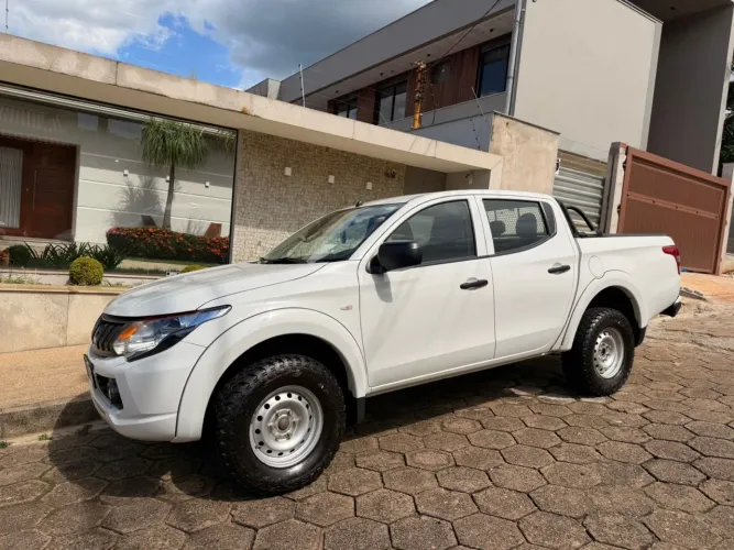 Mitsubishi L200 Triton Sport GLS 2.4 CD Diesel Aut. 2023