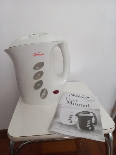Chaleira elétrica Sunbeam modelo SEK17
