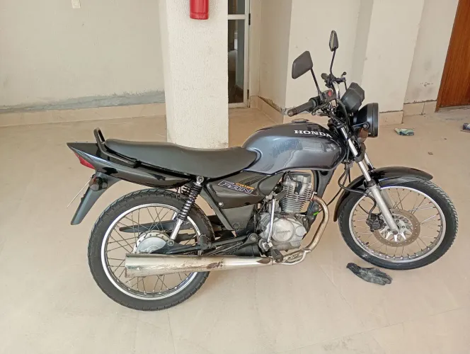 Vendo fan 125 só tranferir e anda