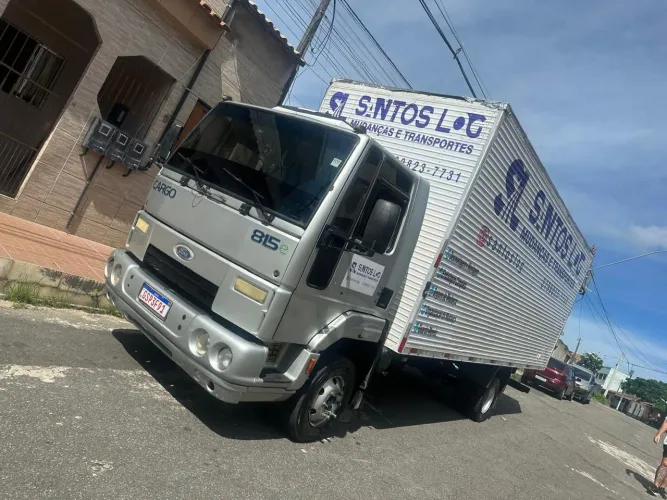 Ford cargo 2009 baú 6.50