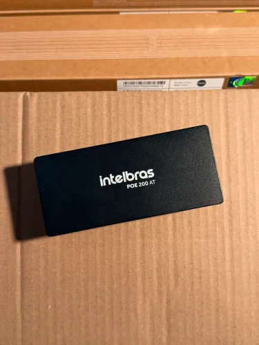 Injetor PoE Intelbras 200 AT Gigabit 30W - Excelente Estado