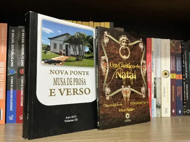Kit 2 livros de história