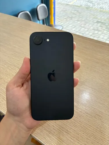 iPhone 16e preto 256gb 94%