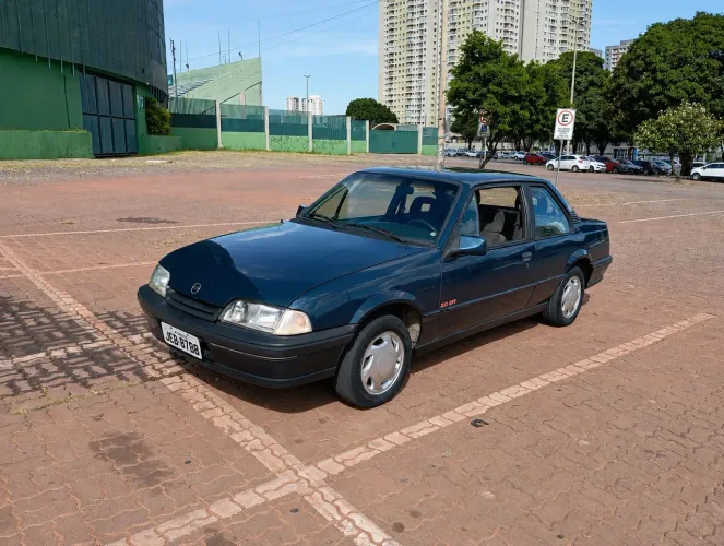 Chevrolet Monza GL 2.0 Efi/sl/l/650/club/barc.2e4p (álcool) 1994