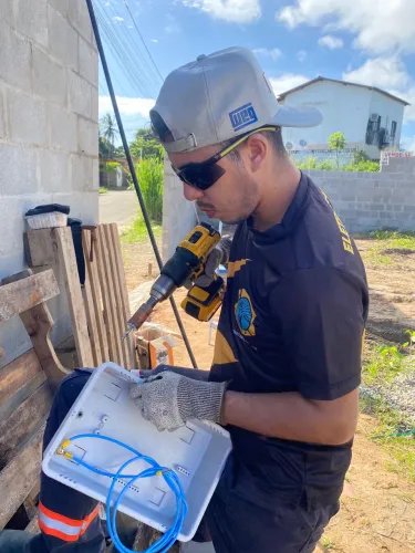 Eletricista Profissional 24h Fortaleza e Região - André Manutenção Elétrica